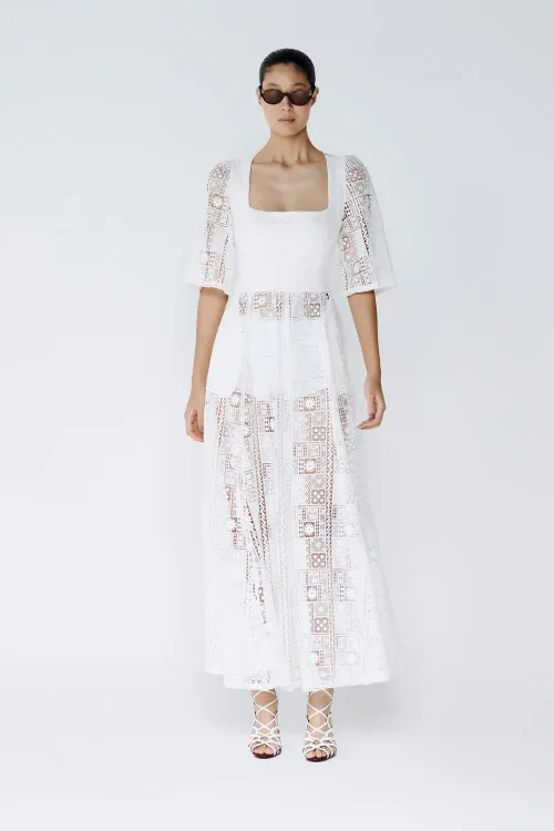 VESTIDO TELA ALVORADA