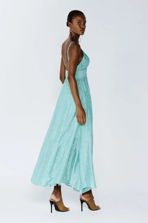 SAIA BORDADO SUBLIME 